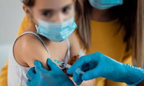 Este lunes llegan vacunas para niños de 10 y 11 años de edad a 44 municipios del Edomex